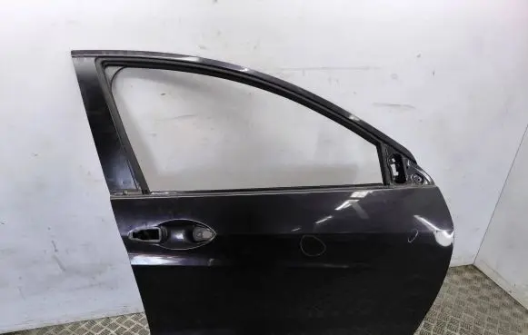 Honda HR-V Front door