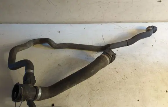BMW 1 E81 E87 Engine coolant pipe/hose 7525641