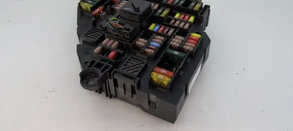 BMW 7 F01 F02 F03 F04 Fuse module 915132203