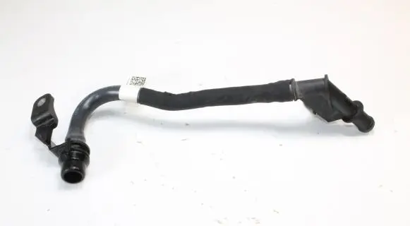Audi A4 S4 B9 8W Engine coolant pipe/hose 8W0145670E