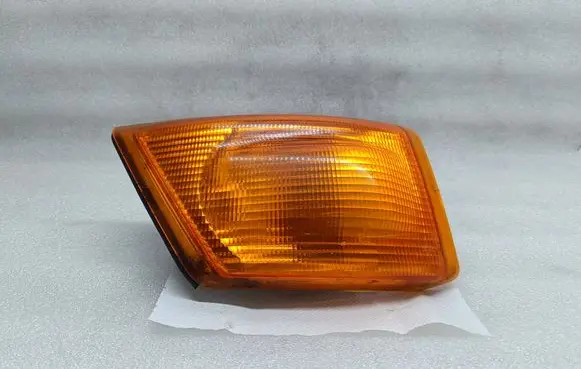 Iveco Daily 3rd gen Front indicator light 1315106149