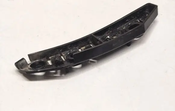 Tesla Model 3 Front bumper mounting bracket 108418200E