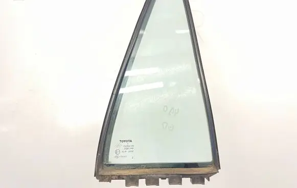 Toyota Corolla E120 E130 Rear vent window glass 6818913080