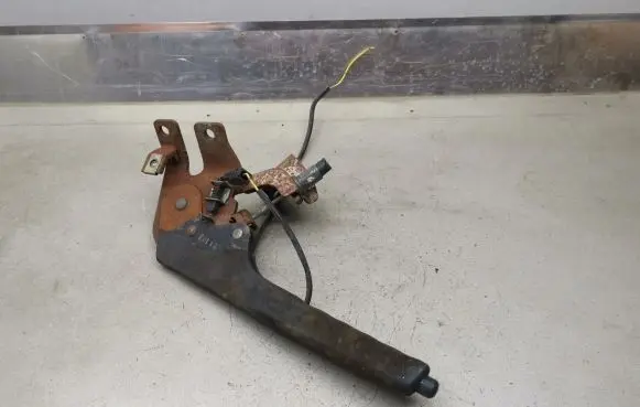 Nissan Vanette Handbrake/parking brake lever assembly