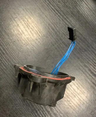 Headlight/headlamp dust cover