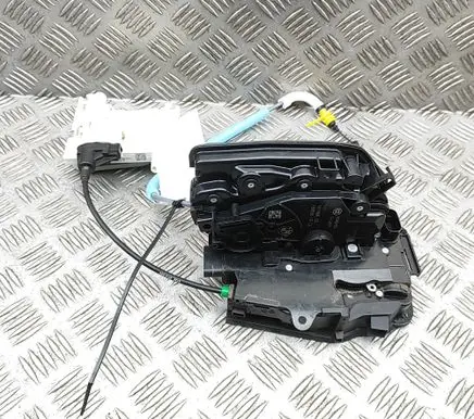 BMW X5 G05 Coupe door lock (next to the handle) 7477699 7444677