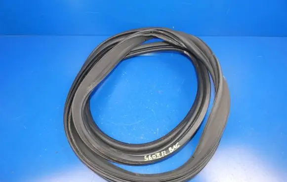 Volvo S60 Trunk rubber seal (body) 