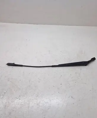 Opel Zafira B Front wiper blade arm 13145566