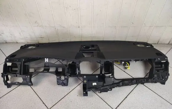 Toyota Sienna XL30 III Dashboard