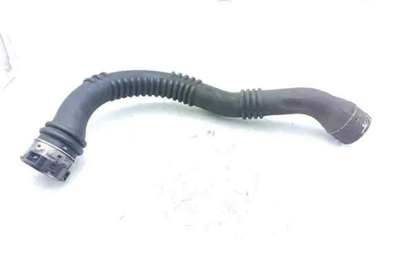 Opel Vivaro Intercooler hose/pipe 144606126R 93867727