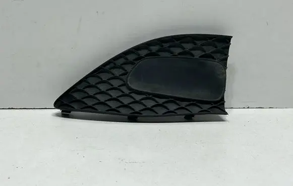 Mercedes-Benz B W247 Front bumper lower grill A2478854501 11279981