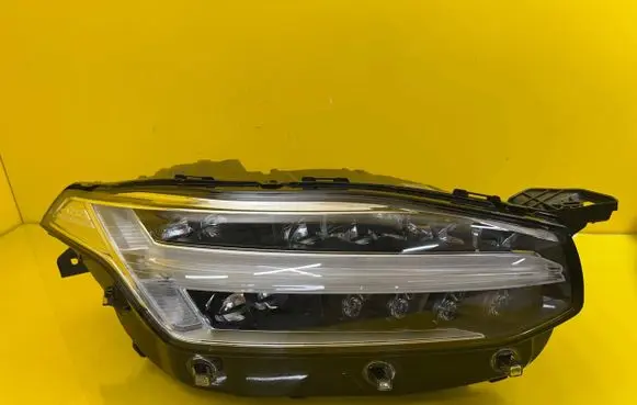 Volvo XC90 Headlight/headlamp 32342483