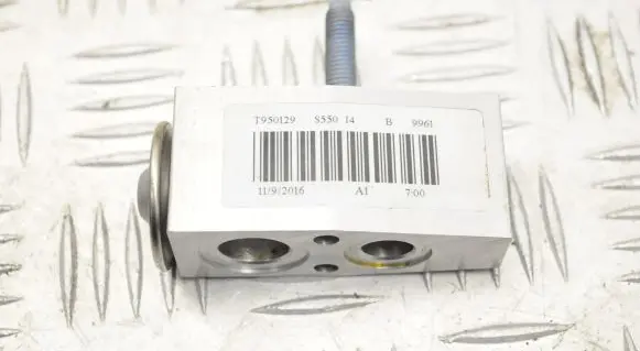 Ford Mustang VI Air conditioning (A/C) expansion valve FR3B19849AA
