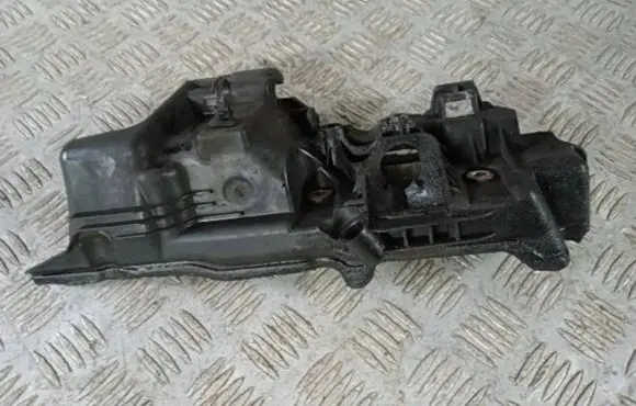 Nissan Juke I F15 Engine cover (trim) 175815849R 800322614 175515849R