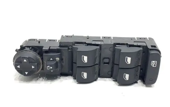 Peugeot 3008 II Electric window control switch 98319739ZD
