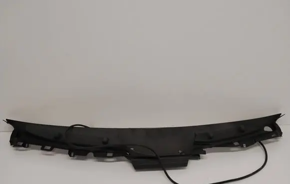 Mercedes-Benz GL X166 Wiper trim A1668300028