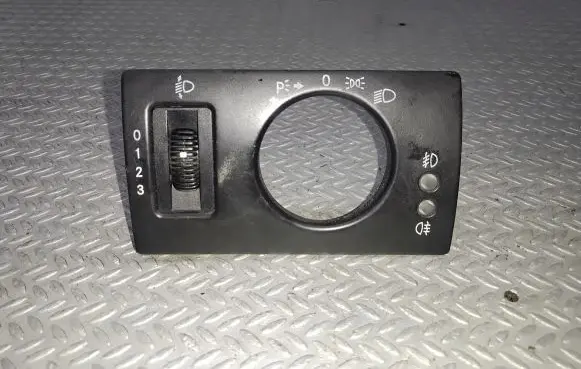 Mercedes-Benz B W245 Headlight level height control switch