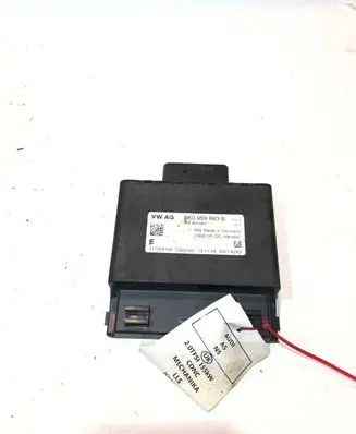 Audi A5 8T 8F Voltage converter/converter module 8K0959663B 8K0959663 DG001131109