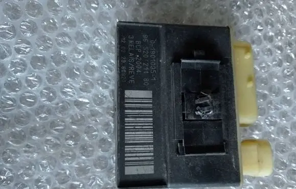 Citroen C3 Picasso Glow plug pre-heat relay 9652021180