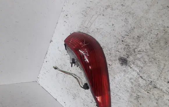 Peugeot 607 Rear/tail lights