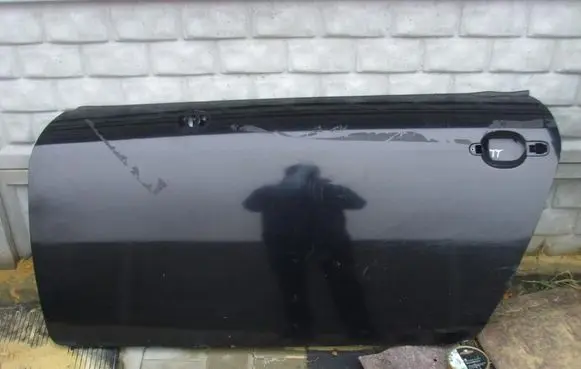 Door (2 Door Coupe)