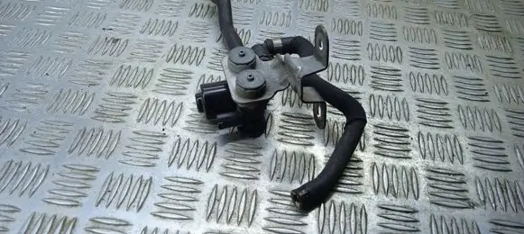 BMW X6 F16 Coolant heater control valve 8517589