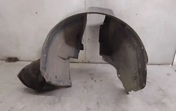Audi A2 Front wheel arch liner splash guards 8Z0821171
