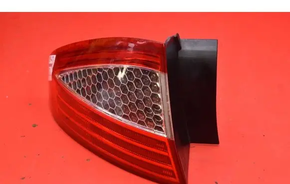 Ford Mondeo MK IV Rear/tail lights 7S7113405A
