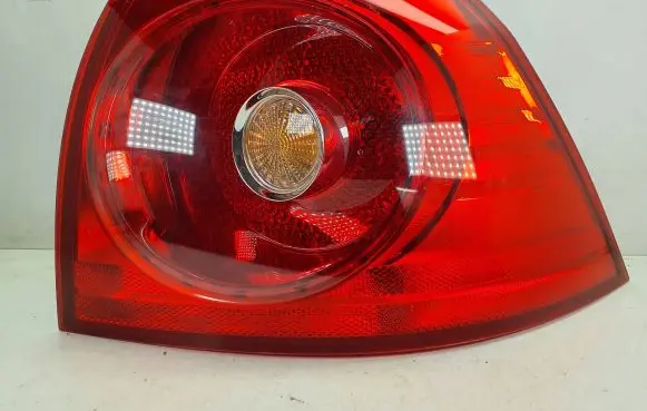 Volkswagen Golf V Rear/tail lights 1K6945096AC 89031823