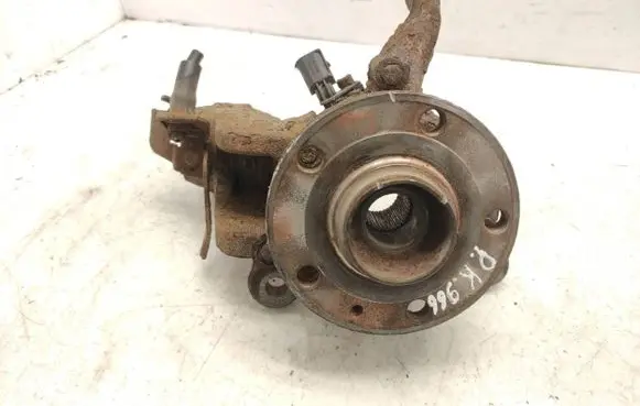 Front wheel hub spindle knuckle