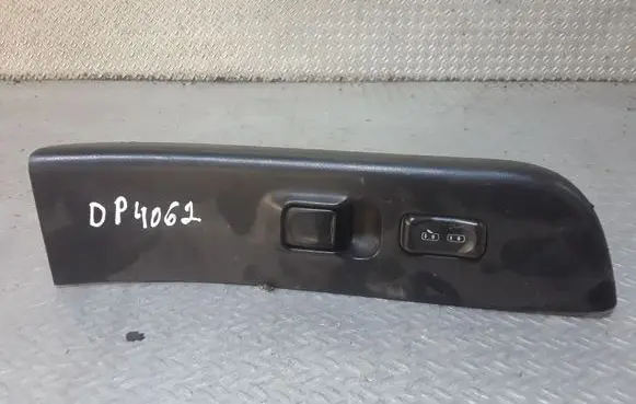 Opel Frontera B Electric window control switch 8971745852