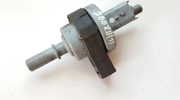 Peugeot 2008 II Turbo solenoid valve 9802009480