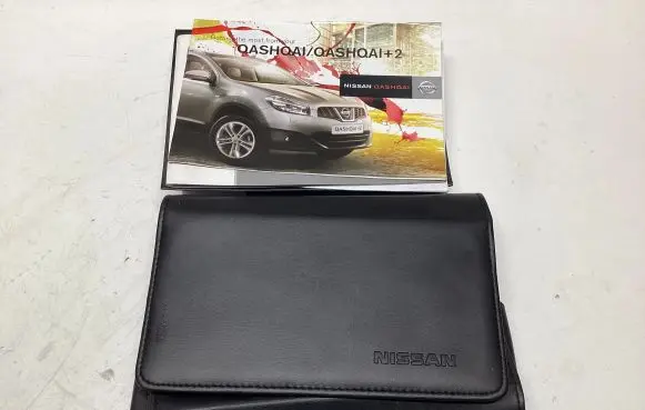 Nissan Qashqai Owners service history hand book 