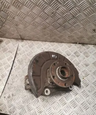 Volkswagen PASSAT B7 Front wheel hub spindle knuckle