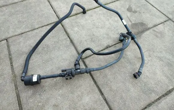 BMW X3 G01 Vacuum line/pipe/hose 8677760 7643106