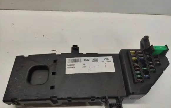 Opel Signum Fuse module 13165970 359171 SC718810500
