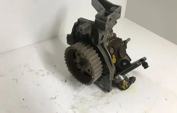 Citroen C5 Fuel injection high pressure pump 0445010102