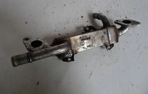 Ford Galaxy EGR valve cooler 038131513L