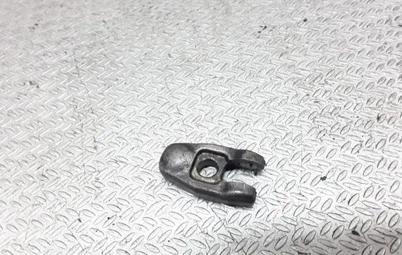 Renault Megane III Fuel Injector clamp holder