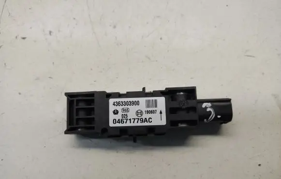 Chrysler 300 - 300C Airbag deployment crash/impact sensor 04671779AC 4363303900