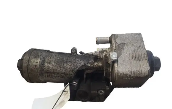 Volkswagen PASSAT B6 Oil filter cover 045115389J
