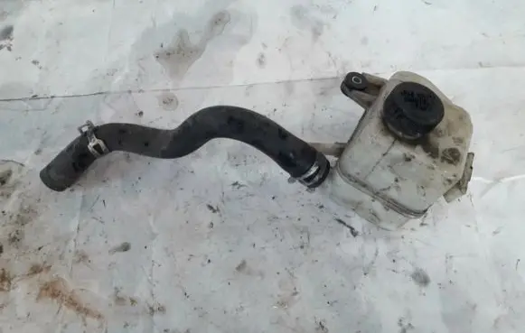 Mazda 323 F Power steering fluid tank/reservoir
