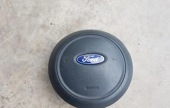 Ford Ka Steering wheel airbag
