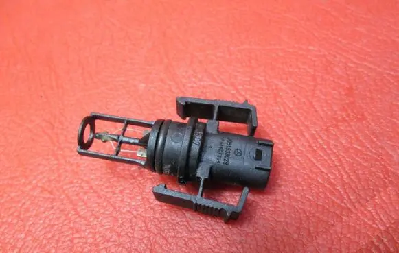 Mercedes-Benz Sprinter W906 Intake air temperature sensor 0061538028