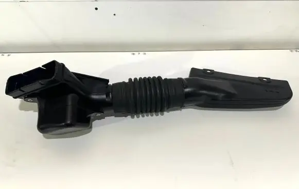Mitsubishi Outlander Air intake duct part 1505A661