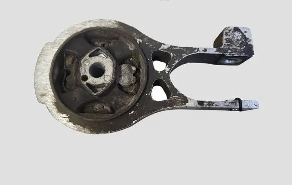 Citroen C5 Engine mount bracket 86945E 3318237