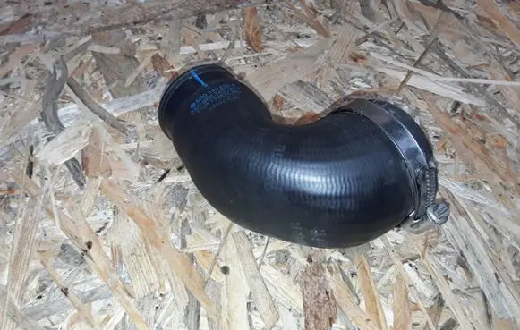 Seat Ibiza IV (6J,6P) Intercooler hose/pipe 6R0145838A 6R0145762P