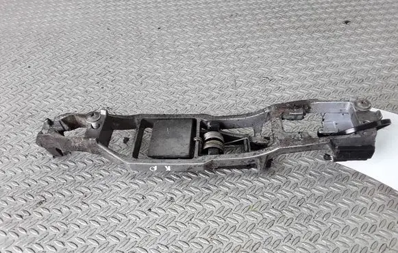 Front door exterior handle/bracket