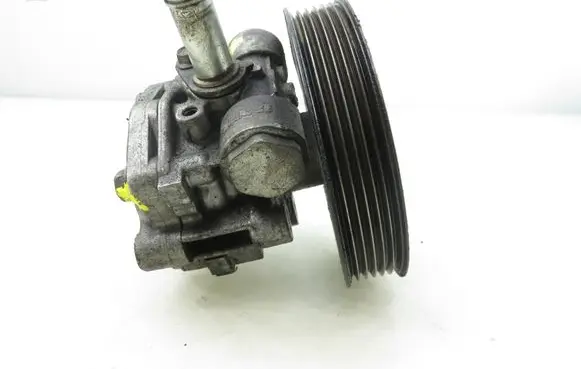 Mitsubishi Outlander Power steering pump 