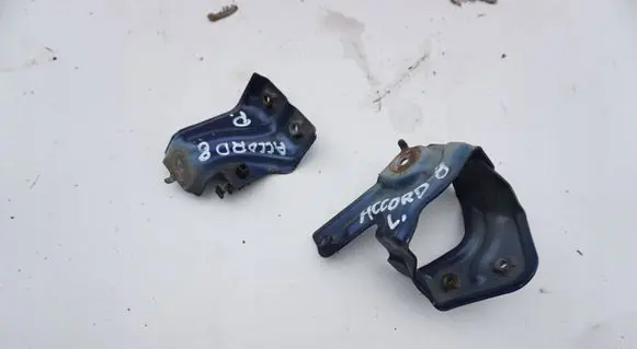Fender mounting bracket